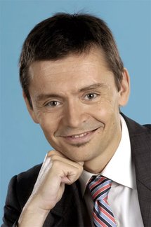 Exalead - Structurer le nuage  informationnel de l’entreprise pour servir les applications métier