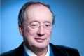"La Business Intelligence sociale aide à transformer les followers en prospects" Renaud Finaz de Villaine (Micropole) "La Business Intelligence sociale aide à transformer les followers en prospects" Renaud Finaz de Villaine (Micropole)