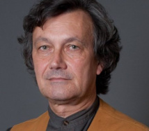 François-Bernard Huyghe. Lire la suite François-Bernard Huyghe. Lire la suite