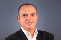 Gardez le contact Gardez le contact