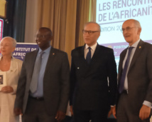 Les intervenants de la seconde table ronde ensemble