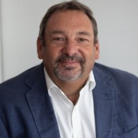 Gardez le contact avec Rod Cartwright