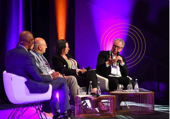 L'élite de l'écosystème de l’IA et du big data (entreprises, organisations, décideurs, CTO, data scientists...) L'élite de l'écosystème de l’IA et du big data (entreprises, organisations, décideurs, CTO, data scientists...)