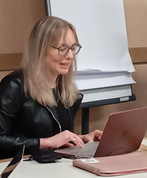 S3. MÉDIAS ET MANIPULATION : ENTRE COMPLOTISME, RÉINFORMATION ET FAKES NEWS - (ACCS) S3. MÉDIAS ET MANIPULATION : ENTRE COMPLOTISME, RÉINFORMATION ET FAKES NEWS - (ACCS)