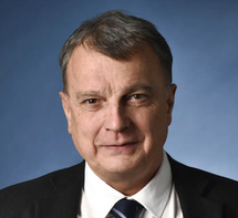 Regardez. Ecoutez. L'Épopée de la Puissance Économique. Entretien avec Christian Harbulot. Crépuscule Regardez. Ecoutez. L'Épopée de la Puissance Économique. Entretien avec Christian Harbulot. Crépuscule