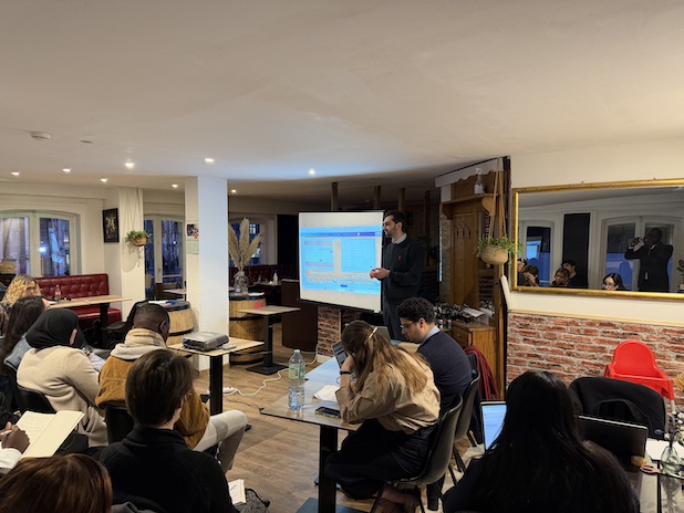 Veille, intelligence artificielle et désinformation : quand NewsCore s'invite au Veillelab, Vecis Lille.