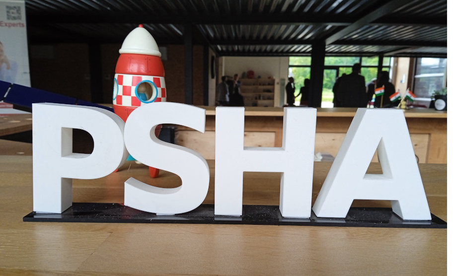 Paris-Saclay et Bengaluru : Une alliance stratégique pour une révolution technologique. Paris-Saclay et Bengaluru : Une alliance stratégique pour une révolution technologique.