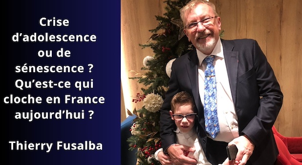 « Thierry Fusalba et son fils Nikolas Barcelone, Noël 2024 Crédit photo @thierryfusalba2025 »