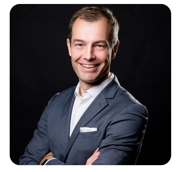 Marché du Droit et du Conseil. "Small remains more beautiful than ever". Jean-Marie Carrara