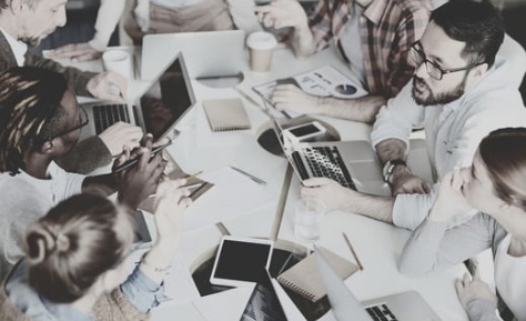 Décider sous pression : 6 angles morts fréquents des dirigeants & managers de TPE/PME". Témoignage d'Olivier Cardini