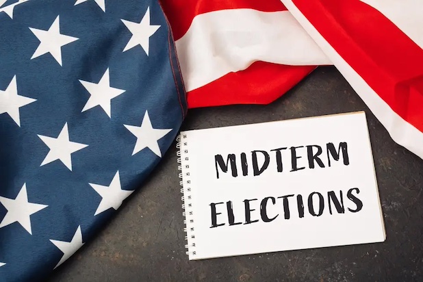 Midterms américaines : le premier vrai test de résistance pour Donald Trump