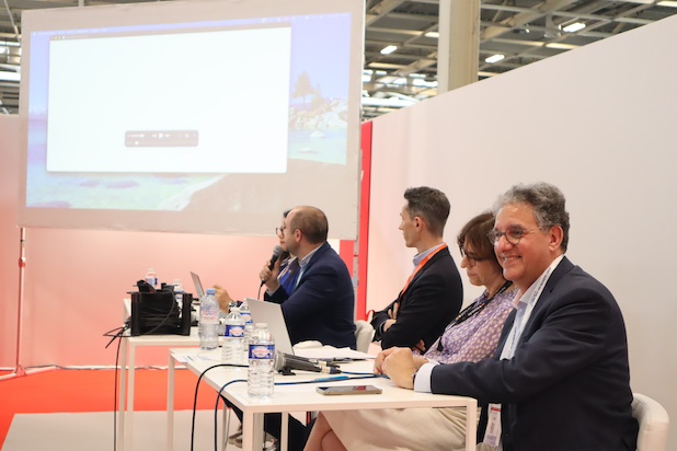 Au premier plan, Alain Berger