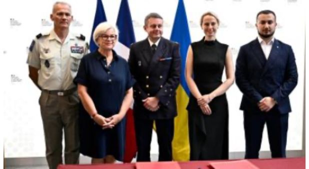 La France et l'Ukraine officialisent l’accord de partenariat Brave France