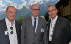 De gauche à droite : Christophe Réville, Le Préfet Cyrille Schott, Jean-Pierre Troadec